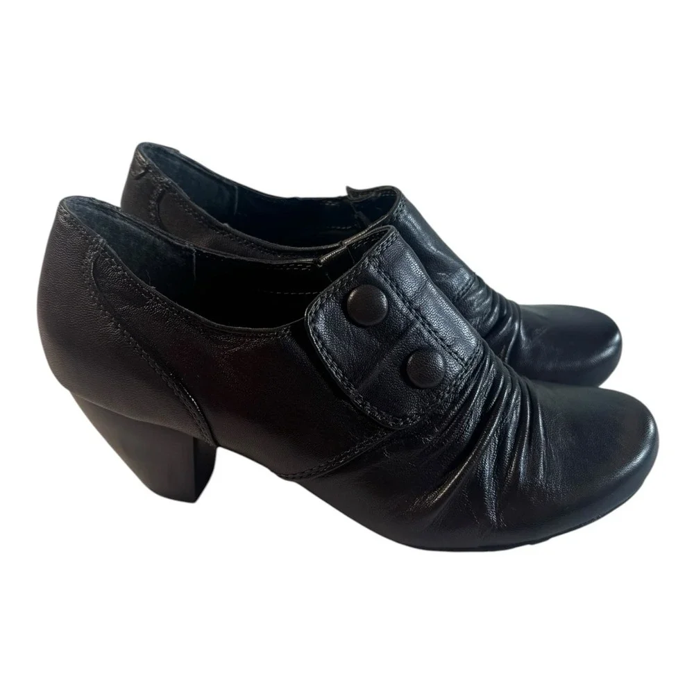 BareTraps tyley shooties